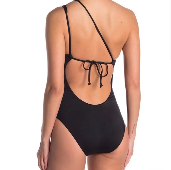 BECCA Asymmetric One Shoulder Strap Black Sexy One Piece Swimsuit Bikini NWT - Picture 14 of 16